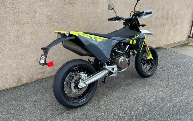 2023 Husqvarna 701 SUPERMOTO