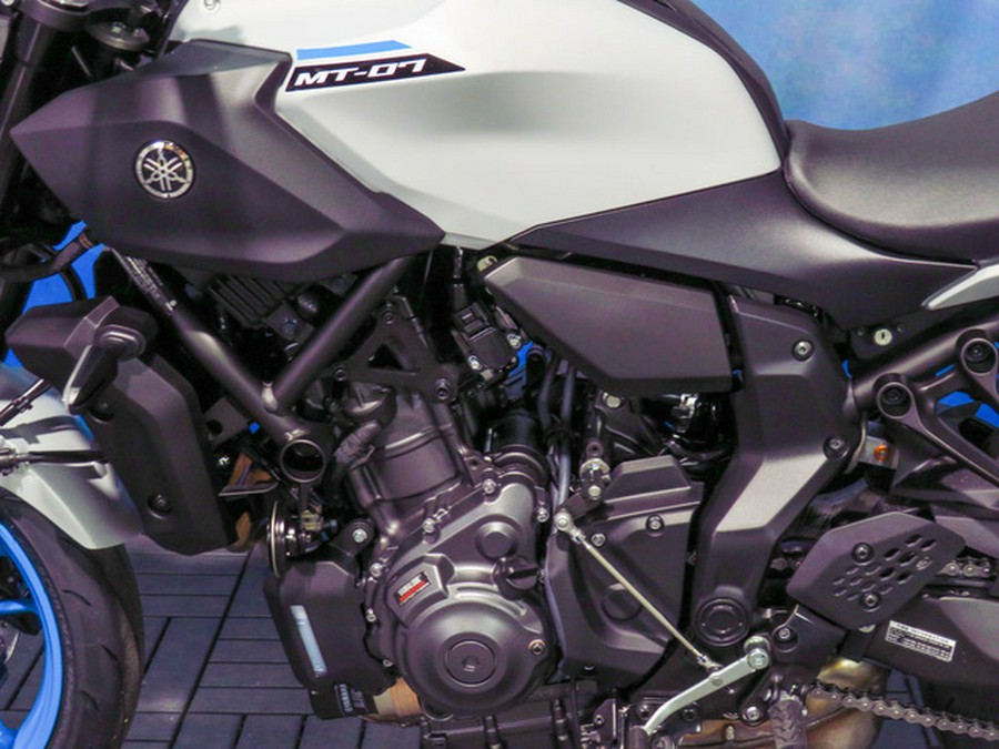 2025 Yamaha MT 07