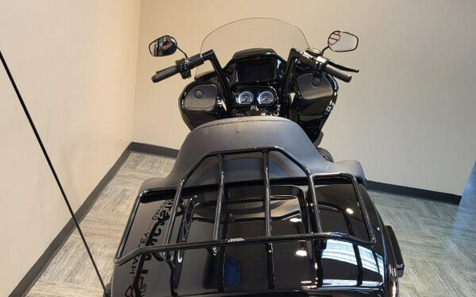 2021 Harley-Davidson® Road Glide® Limited Vivid Black - Black Finish FLTRK