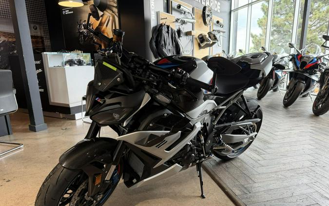 2026 BMW M1000R