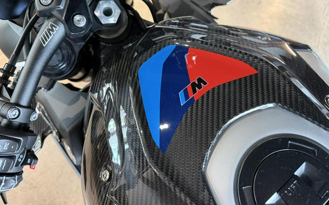 2026 BMW M1000R