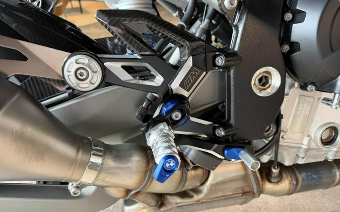 2026 BMW M1000R