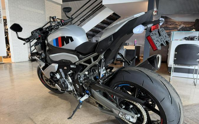 2026 BMW M1000R