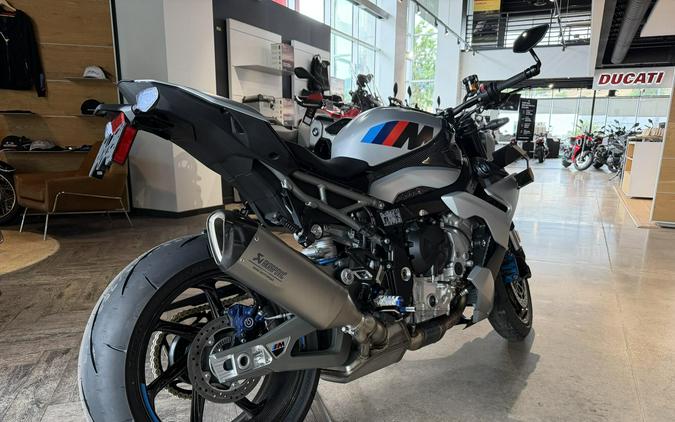 2026 BMW M1000R