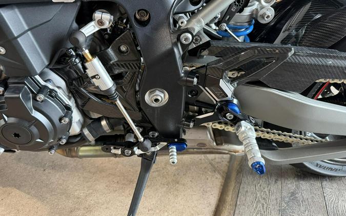 2026 BMW M1000R