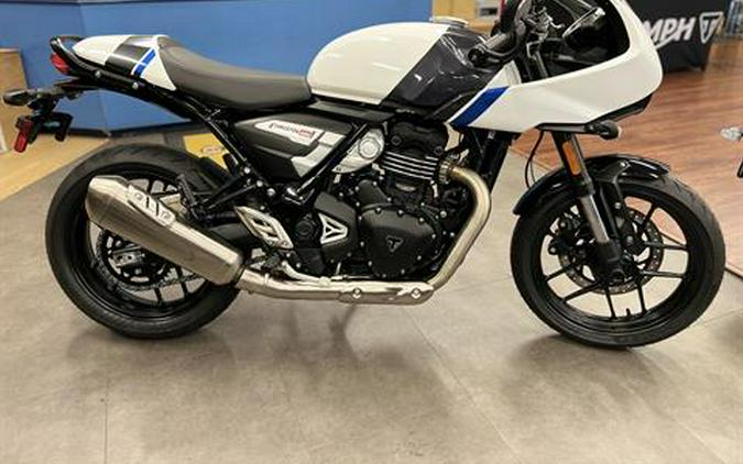 2026 Triumph Thruxton 400