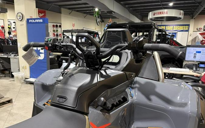 2026 Can-Am® Outlander X mr 1000R Granite Grey