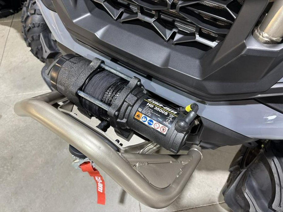 2026 Can-Am® Outlander X mr 1000R Granite Grey