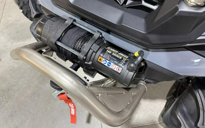 2026 Can-Am® Outlander X mr 1000R Granite Grey