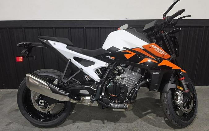 2027 KTM Duke 990