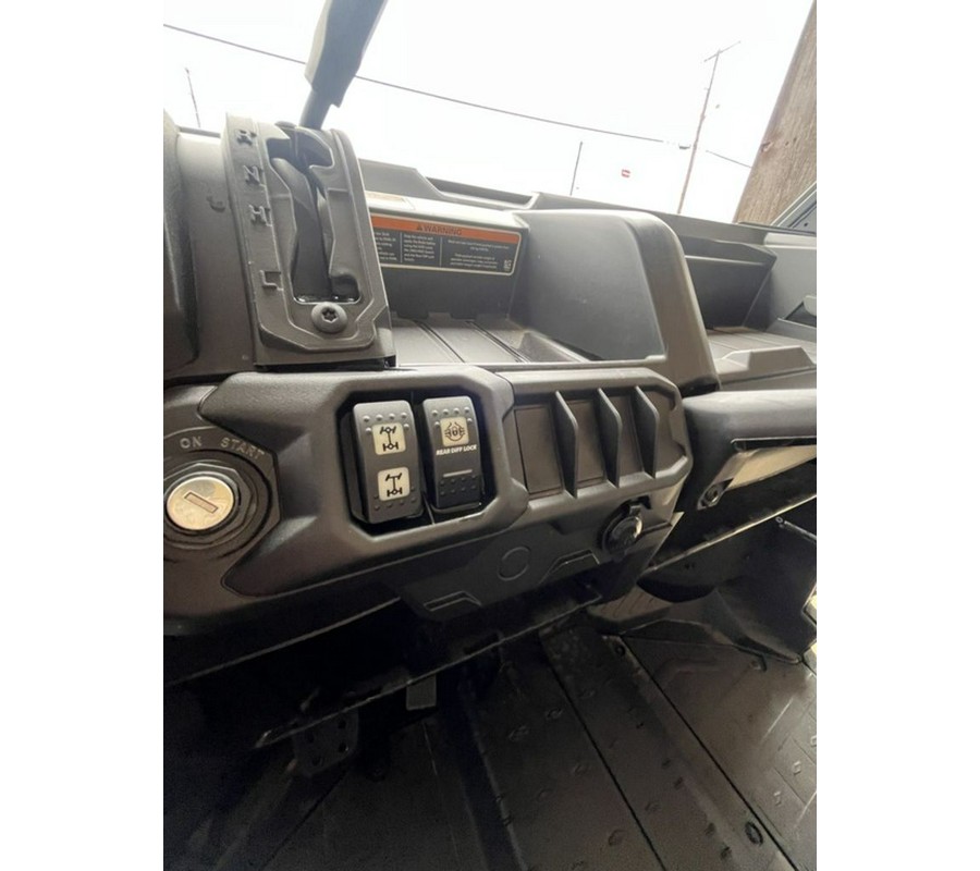 2026 Can-Am Defender DPS HD10