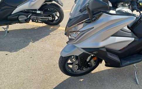 2023 KYMCO AK 550i