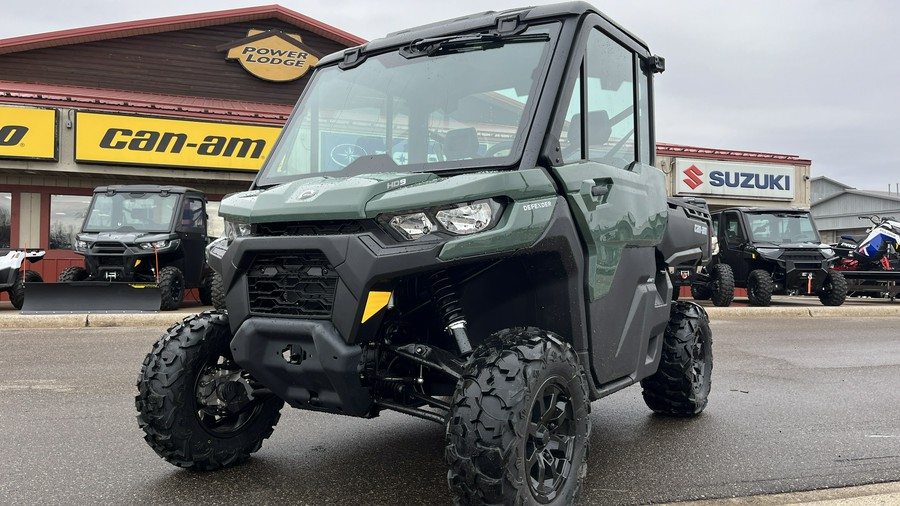 2024 Can-Am™ Defender DPS CAB HD9