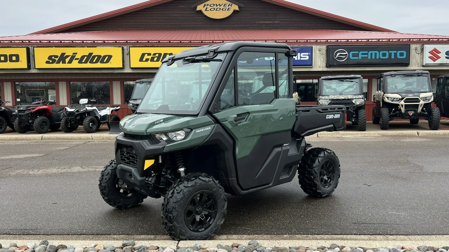 2024 Can-Am™ Defender DPS CAB HD9