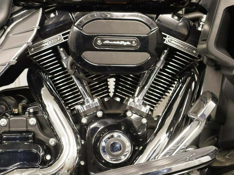 2015 Harley-Davidson® FLHXSE - CVO™ Street Glide®