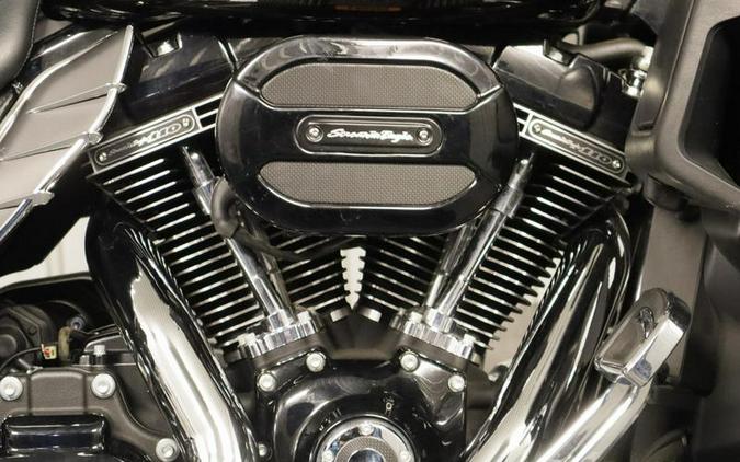 2015 Harley-Davidson® FLHXSE - CVO™ Street Glide®