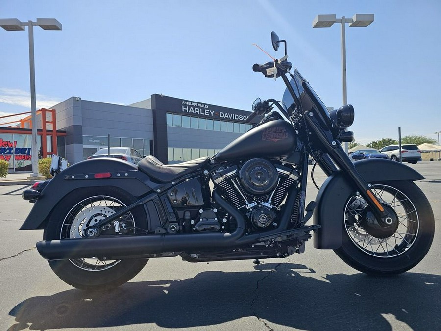 2026 Harley-Davidson® FLHD - Deadwood™
