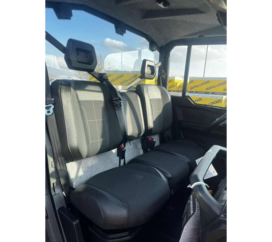 2026 Can-Am Defender XT CAB HD11