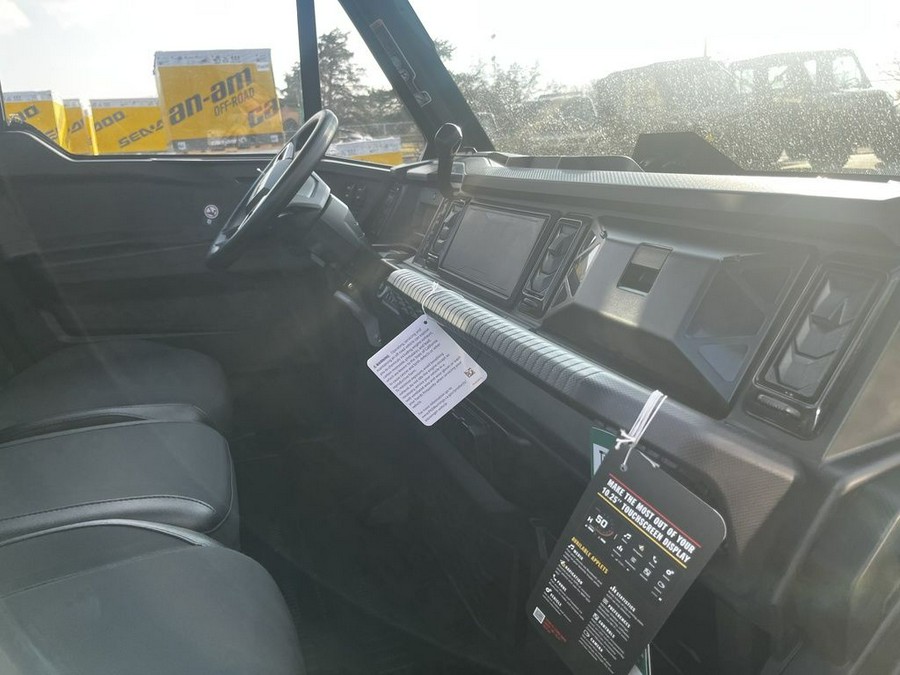 2026 Can-Am Defender XT CAB HD11