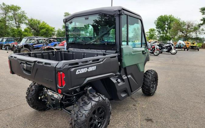 2024 Can-Am® 8URB DEFENDER