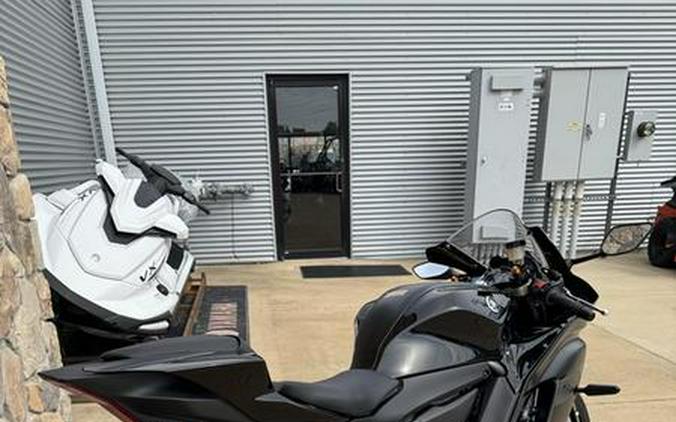 2025 Yamaha YZF-R7
