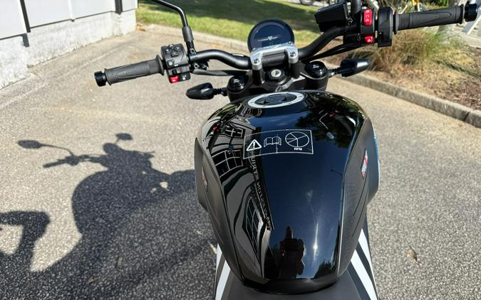 2025 Triumph Trident 660