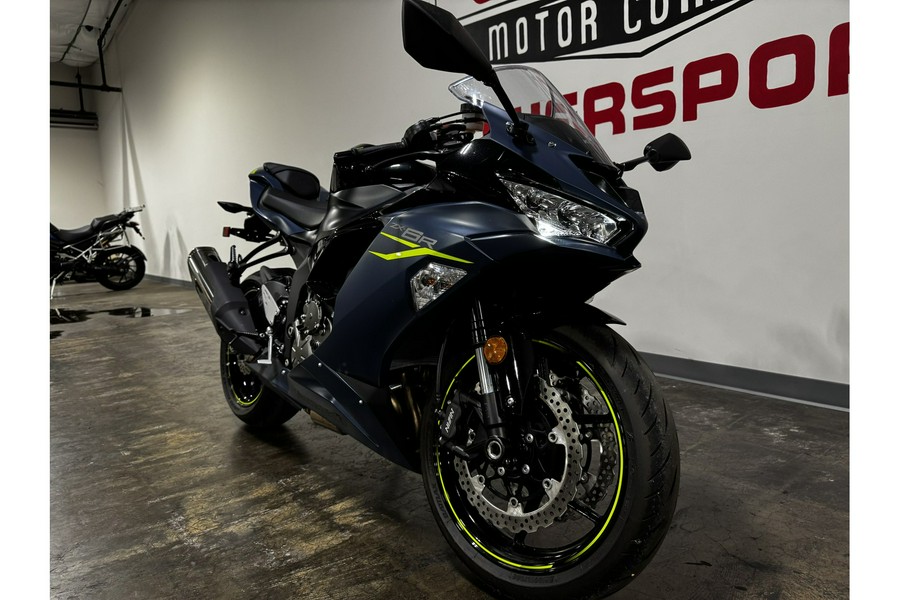 2023 Kawasaki Ninja® ZX™-6R - Metallic Matte Twilight Blue