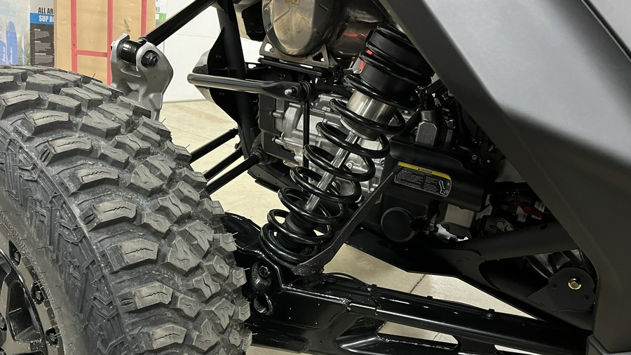 2024 Can-Am™ Maverick R X rs With SMART-SHOX