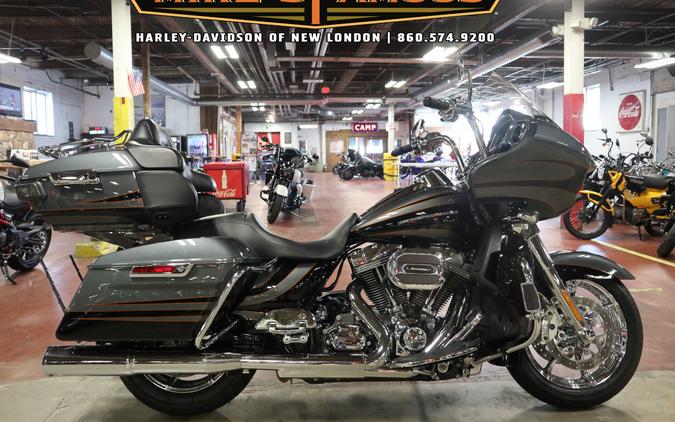 2016 Harley-Davidson CVO™ Road Glide™ Ultra
