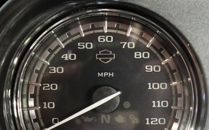 2016 Harley-Davidson CVO™ Road Glide™ Ultra