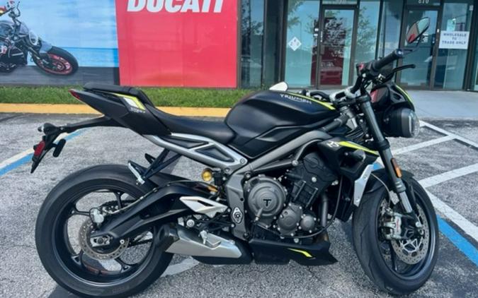 2022 Triumph Street Triple RS Matte Jet Black