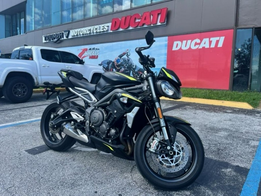 2022 Triumph Street Triple RS Matte Jet Black