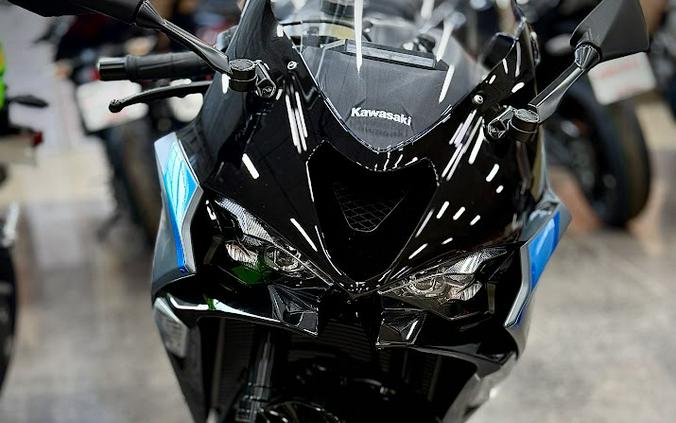 2025 Ninja® ZX™-6R ABS - Kawasaki