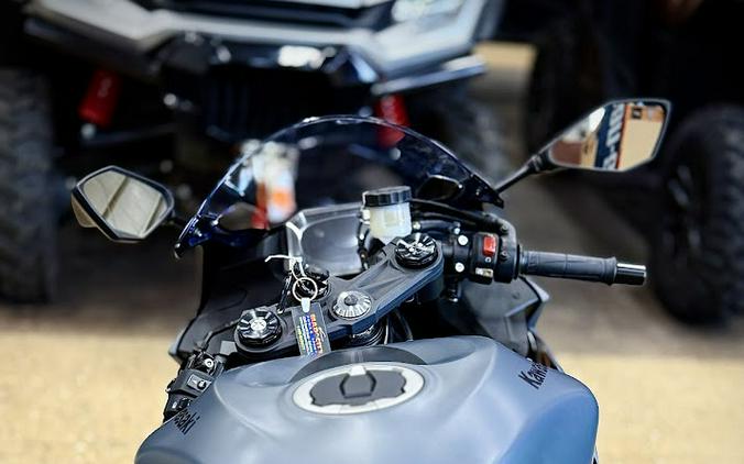 2025 Ninja® ZX™-6R ABS - Kawasaki