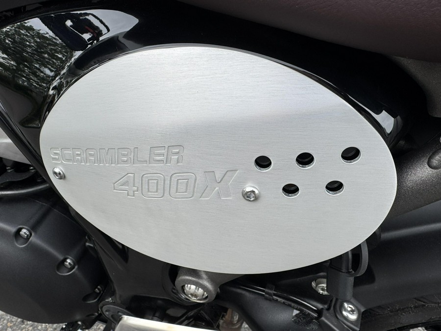 2025 Triumph SCRAMBLER 400 X - MATTE KHAKI GREEN - FUSION WHITE