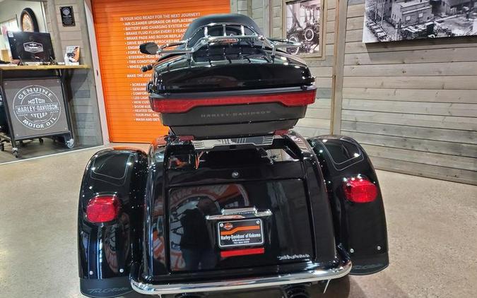 2022 Harley-Davidson® FLHTCUTG - Tri Glide® Ultra