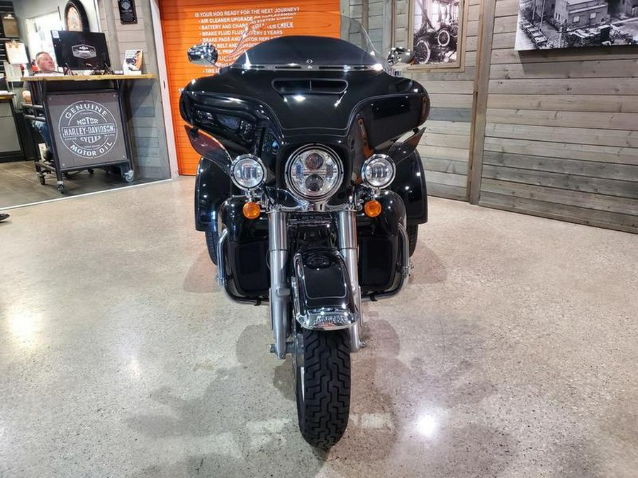 2022 Harley-Davidson® FLHTCUTG - Tri Glide® Ultra