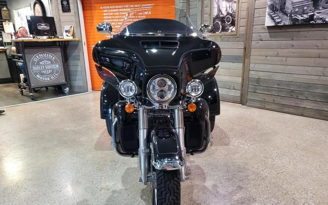 2022 Harley-Davidson® FLHTCUTG - Tri Glide® Ultra