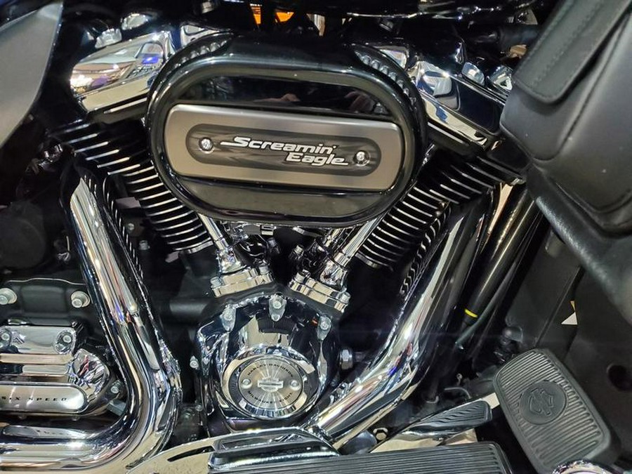 2022 Harley-Davidson® FLHTCUTG - Tri Glide® Ultra