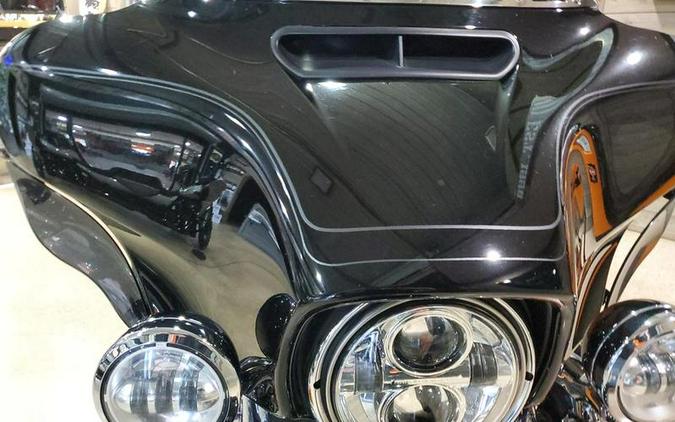 2022 Harley-Davidson® FLHTCUTG - Tri Glide® Ultra