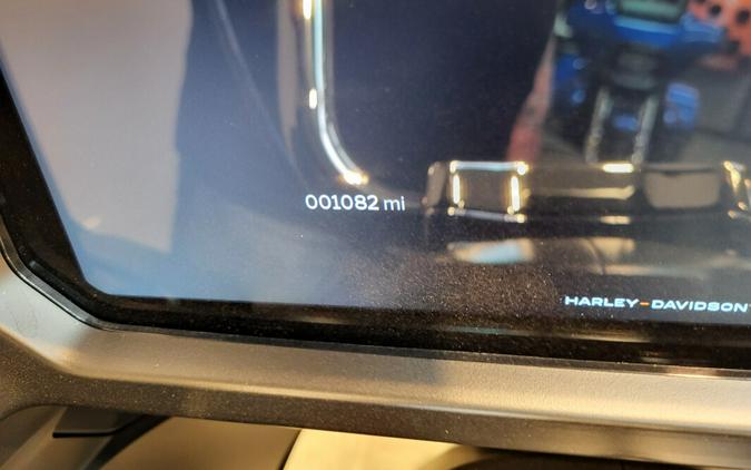 2025 Harley-Davidson® Road Glide® Iron Horse Metallic FLTRX