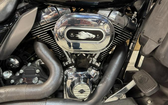 2011 Harley-Davidson® Road Glide® Ultra Vivid Black FLTRU