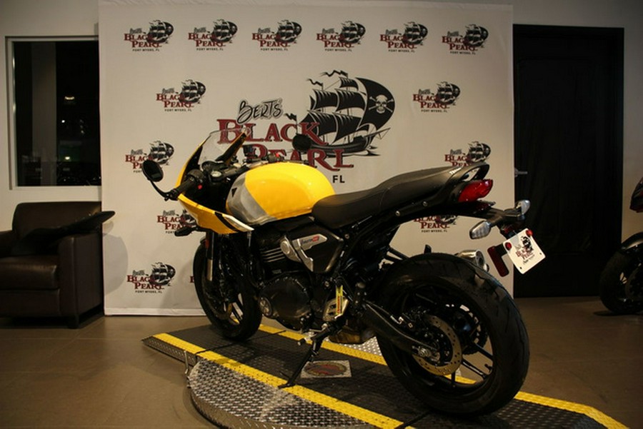 2026 Triumph Thruxton 400 Phantom Black Aluminium Silver