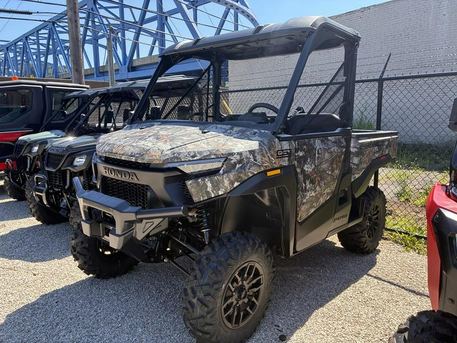 2026 Honda® Pioneer 1000 Deluxe TrueTimber atera camo