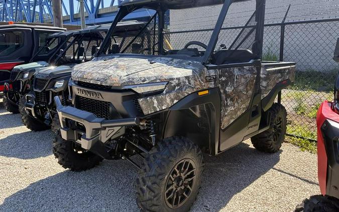 2026 Honda® Pioneer 1000 Deluxe TrueTimber atera camo