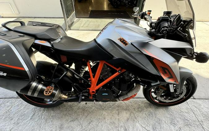 2016 KTM 1290 Super Duke GT