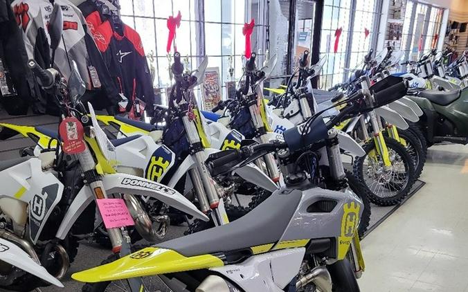 2023 Husqvarna Motorcycles FS 450