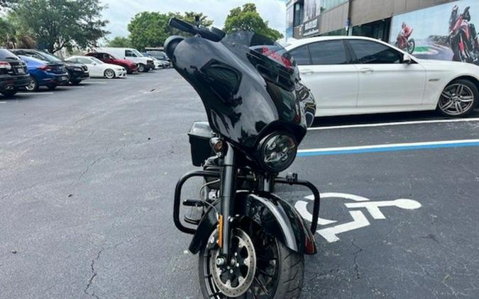 2018 Harley-Davidson FLHXS - Street Glide Special