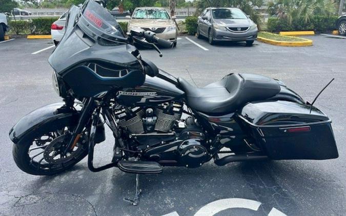 2018 Harley-Davidson FLHXS - Street Glide Special