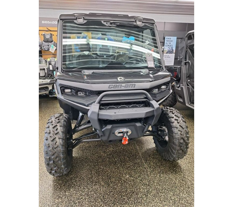 2026 Can-Am® Defender XT CAB HD11